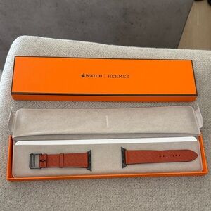Hermès Apple Watch Band in Orange